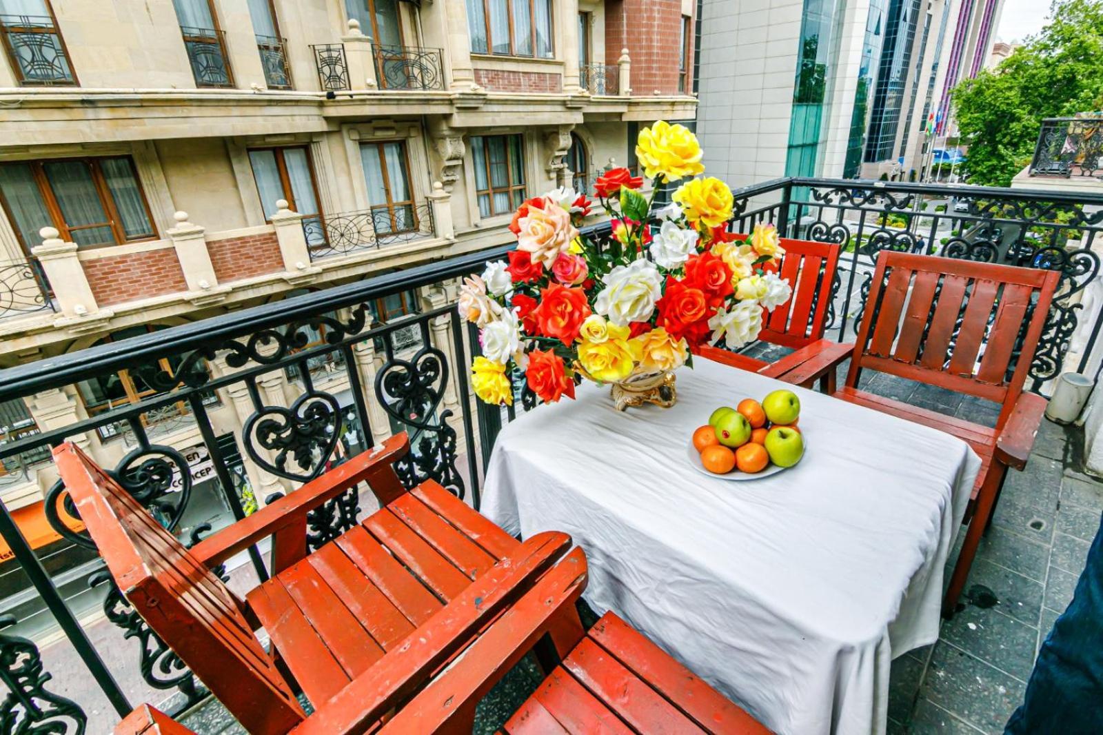 Sera Hotel Baku Exterior foto